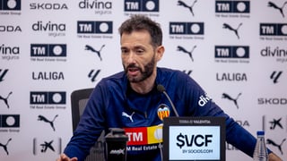 Corberán explica la situación de Danjuma tras su pérdida de protagonismo en el Valencia: "Estoy encantado"