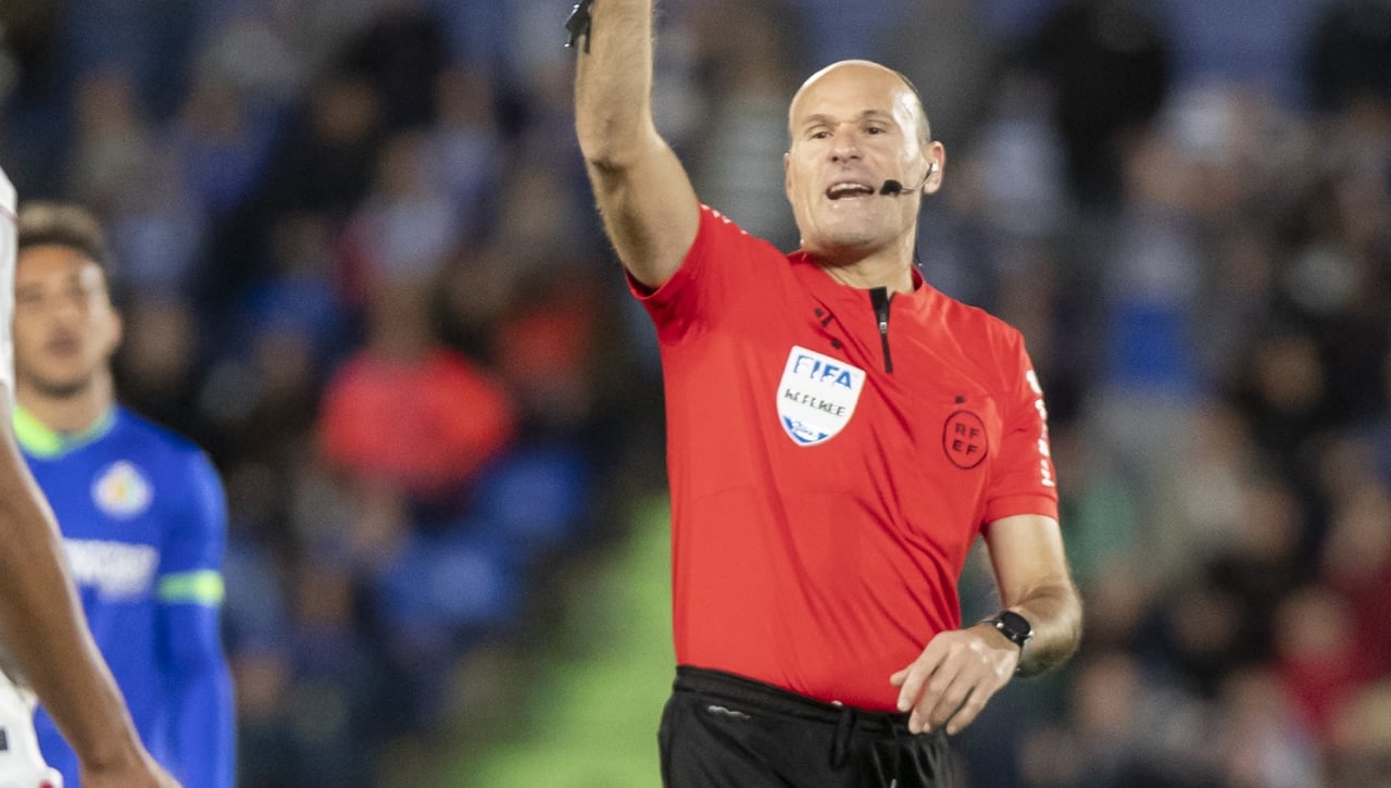 Mateu Lahoz 'seguirá' en la Champions League