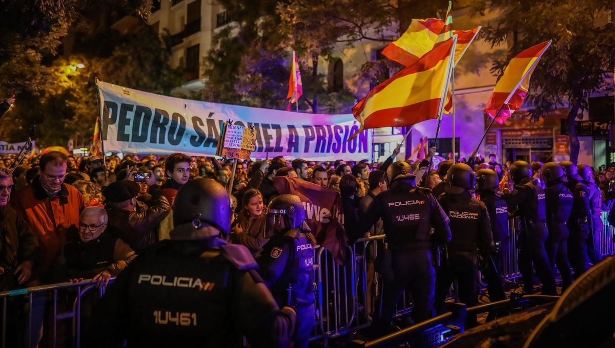 Manifestación en Ferraz hoy en directo | Protestas contra la amnistía en Madrid en la sede del PSOE, últimas noticias y reacciones 