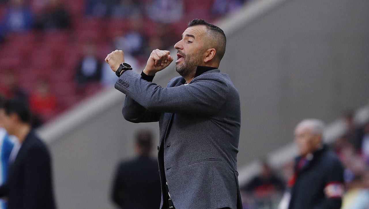 Pendientes del futuro de Diego Martínez