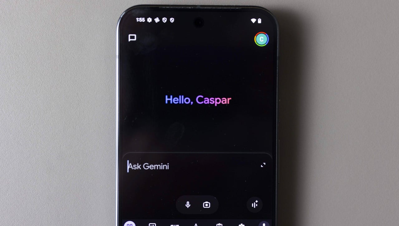 La IA de Google mete la nariz en tus chats de WhatsApp: así funciona y cómo librarte de ello