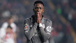 Vinicius la ‘lía’ en Vallecas