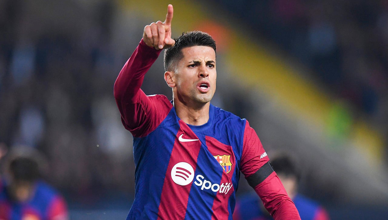 Barça 2-1 Oporto: Los 'Joaos' transforman la depresión en el pase a octavos 