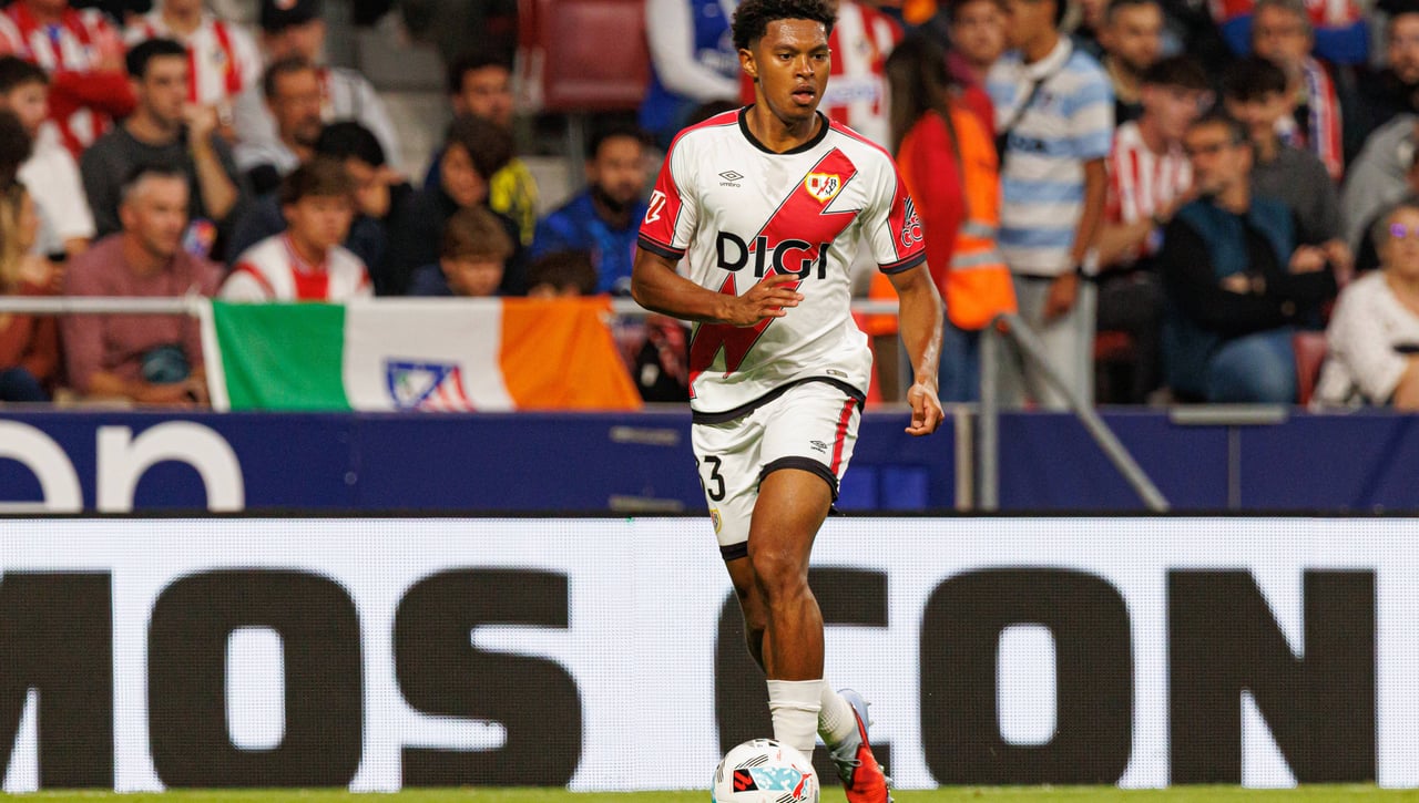 Vertrouwd, jugador del Rayo Vallecano, sobre Lejeune: "Tener una referencia como él es maravilloso"