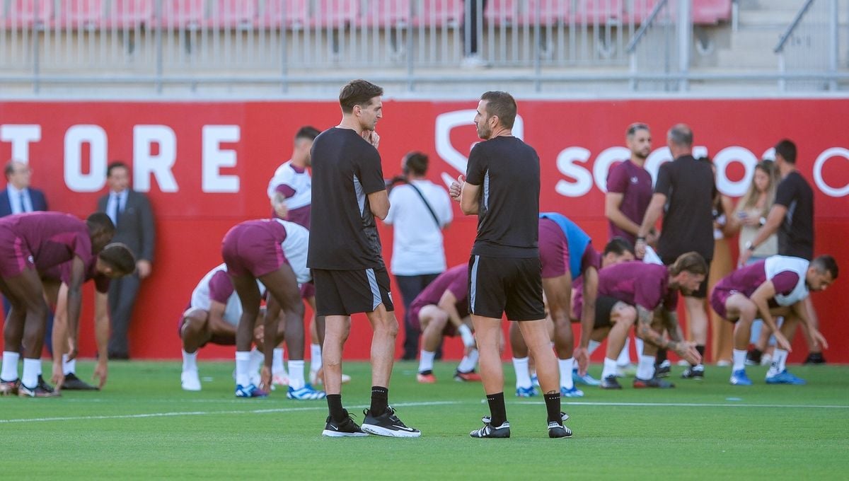 Diego Alonso, de la selección de Uruguay a estrenarse con el