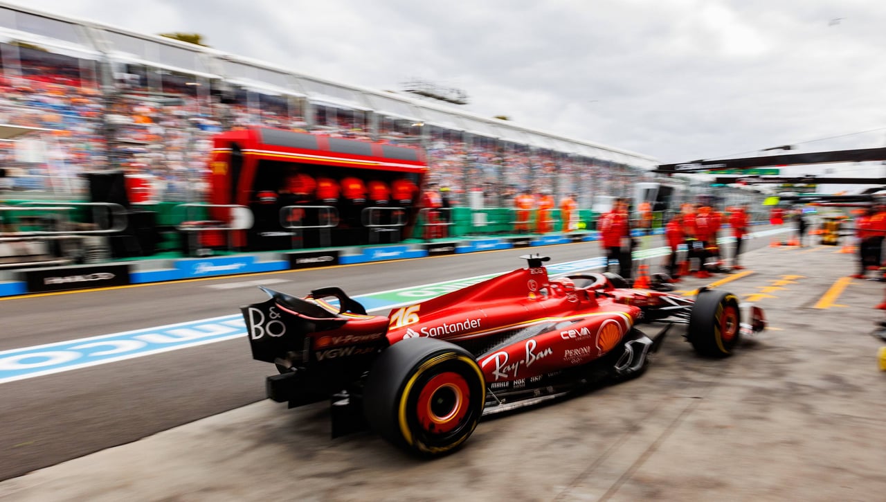 La heroicidad de Carlos Sainz en un mal día de Alonso