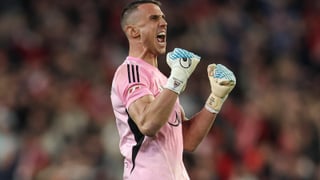 Declaración de intenciones de Vlachodimos con un guiño al Sevilla de cara a verano: "Mis sevillistas" 