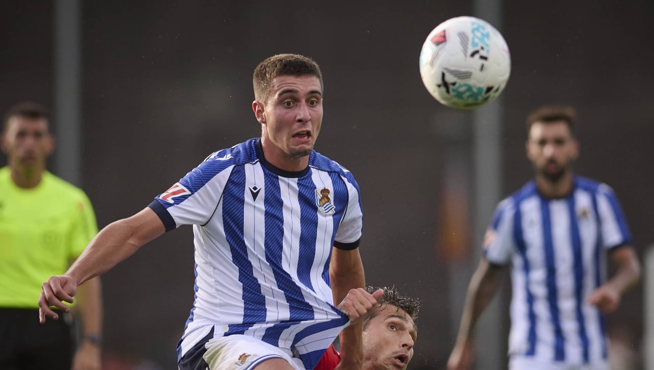 Se interesa en fichar a Karrikaburu