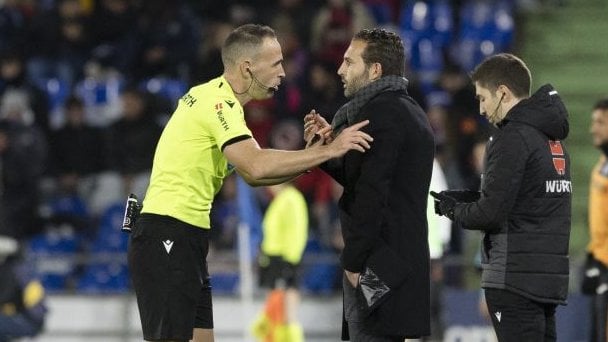 La polémica del Getafe - Valencia: rajada de Baraja y Pepelu y lo que dice el acta de la roja a Javi Guerra  