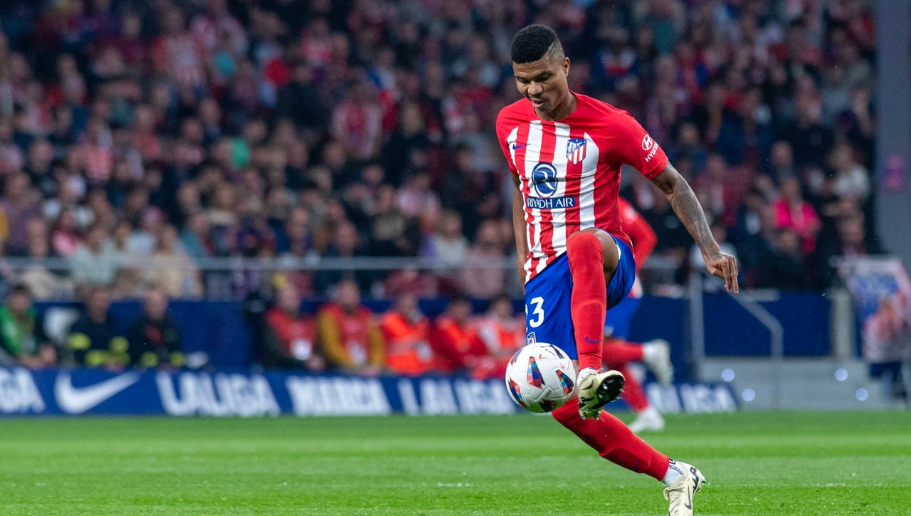 El Atlético toma una decisión sobre Reinildo