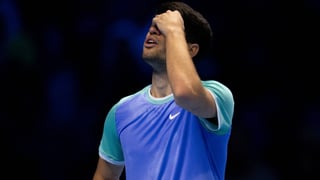 Carlos Alcaraz se va por la puerta de atrás de las ATP Finals