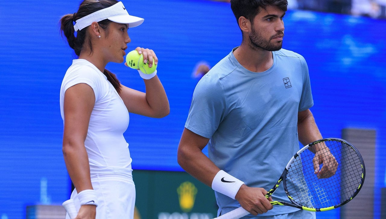Emma Raducanu planta a Carlos Alcaraz como pareja en EEUU