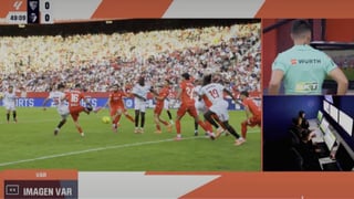 El audio del VAR, tajante con el penalti en el Sevilla - Osasuna y las críticas de Paco González