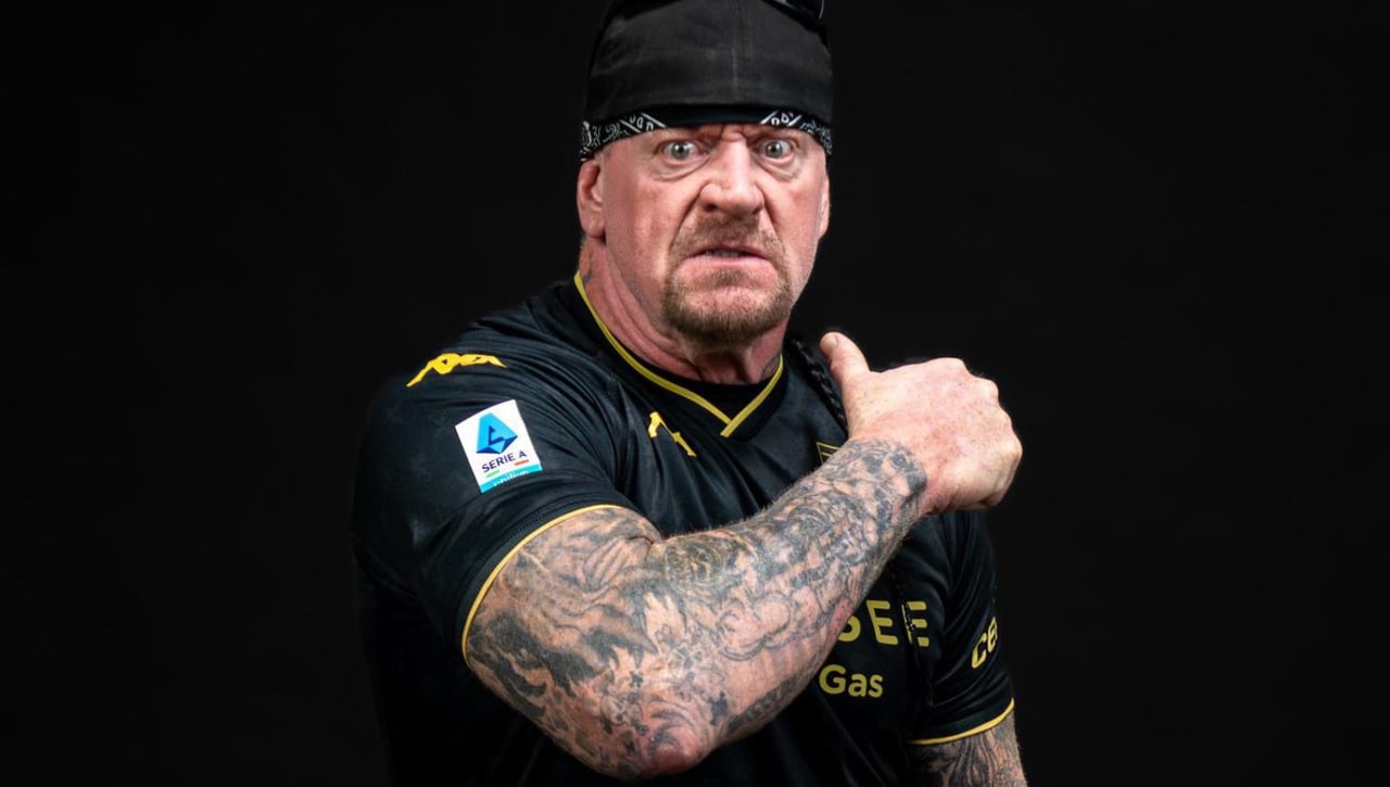 Tras Balotelli, el Génova ficha a 'Undertaker'