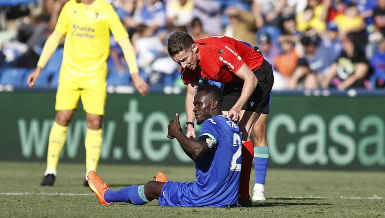 El cuadro de la defensa del Getafe antes de viajar a Almería