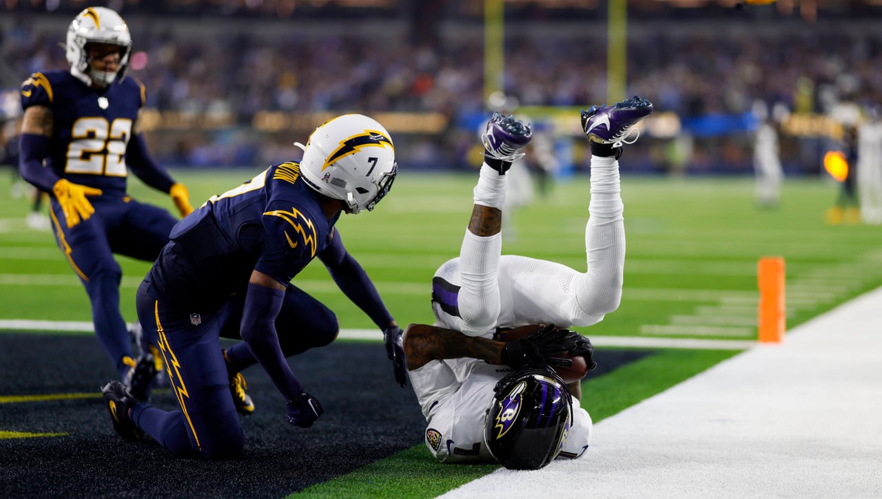 Lamar Jackson da a los Ravens el duelo fraternal de la NFL