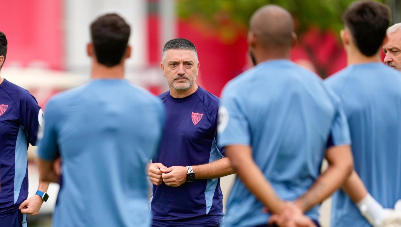 García Pimienta espera caras nuevas esta semana