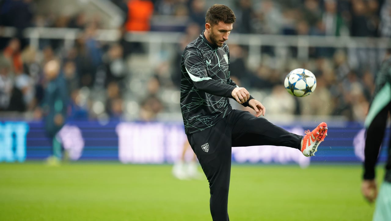 Cara y cruz en el entreno del Athletic: vuelve Laporte y Yuri se va antes de tiempo