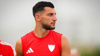 La respuesta de Rafa Mir al Sevilla tras el rotundo mensaje de Almeyda 