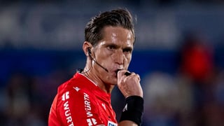 Munuera Montero, segundo andaluz en dirigir El Gran Derbi hispalense... ¡tras el abuelo de Medina Cantalejo!