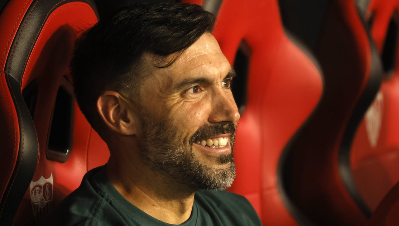 Eder Sarabia se queja del césped y de la dureza inicial del Sevilla