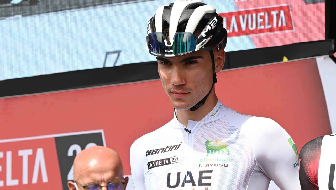 Juan Ayuso anuncia su decisión