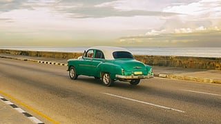 La edad para conseguir el carnet de conducir gratis según la DGT