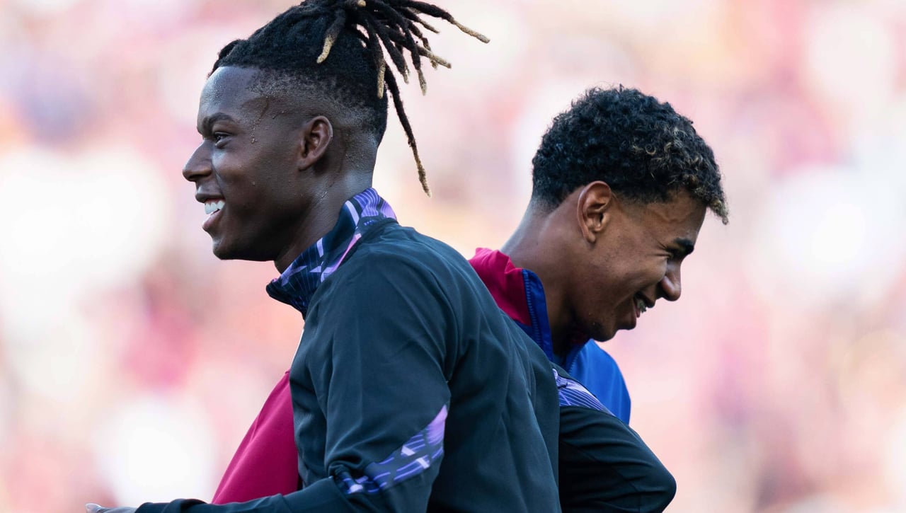 Laporta anuncia fichajes, lanza indirectas a Nico Williams y renueva a medio Barcelona