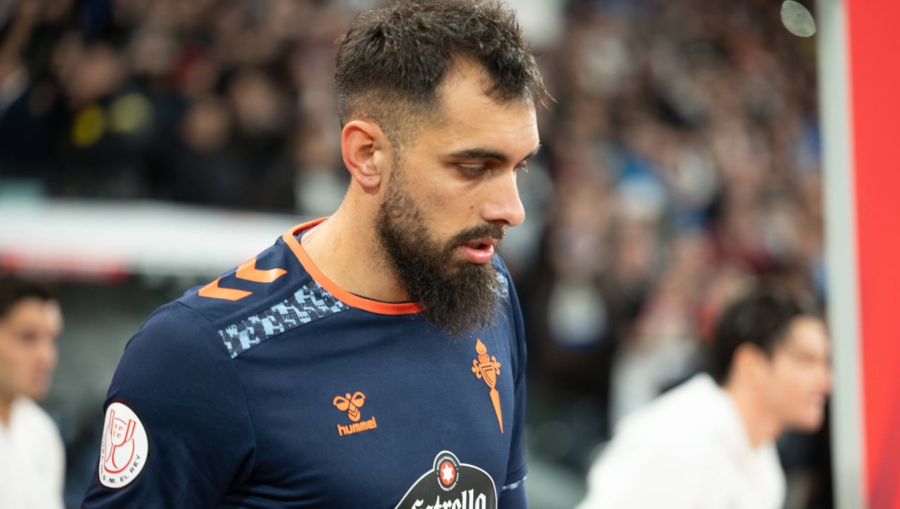 Cita para los fichajes de Borja Iglesias e Ilaix Moriba