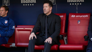 Desterrado por Simeone, triunfa lejos del Atlético de Madrid