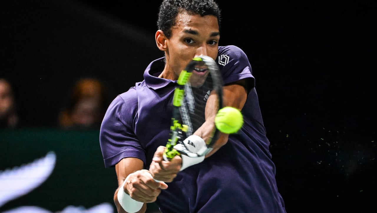 Félix Auger-Aliassime es el primer finalista en París y se mete en las ATP Finals