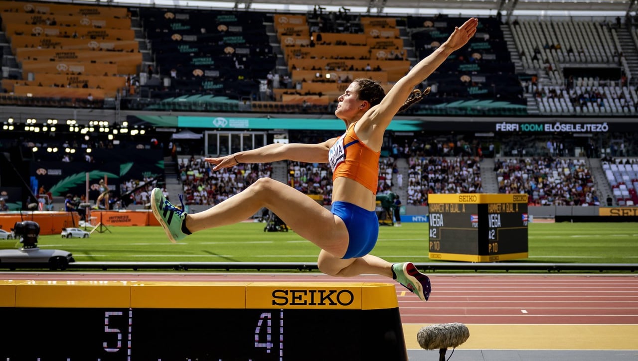¿Cuántos intentos tiene un atleta en los concursos de salto y lanzamiento?