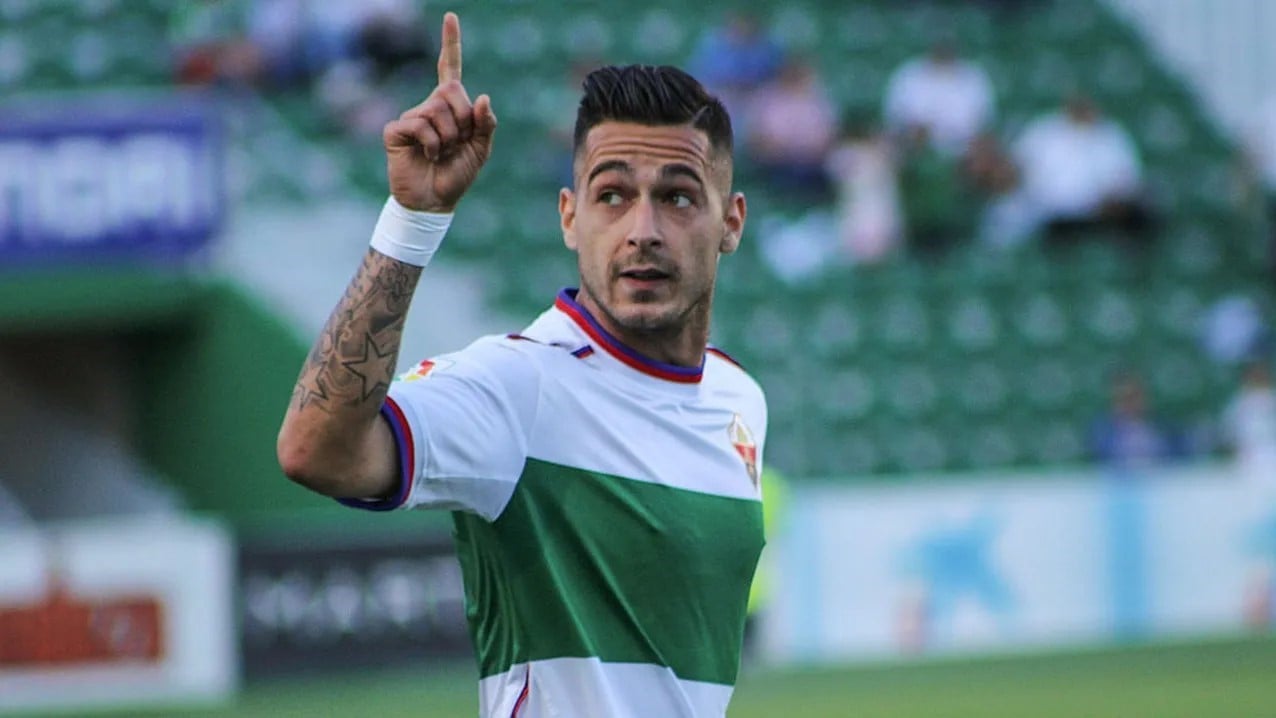 Sergio León cambia de equipo