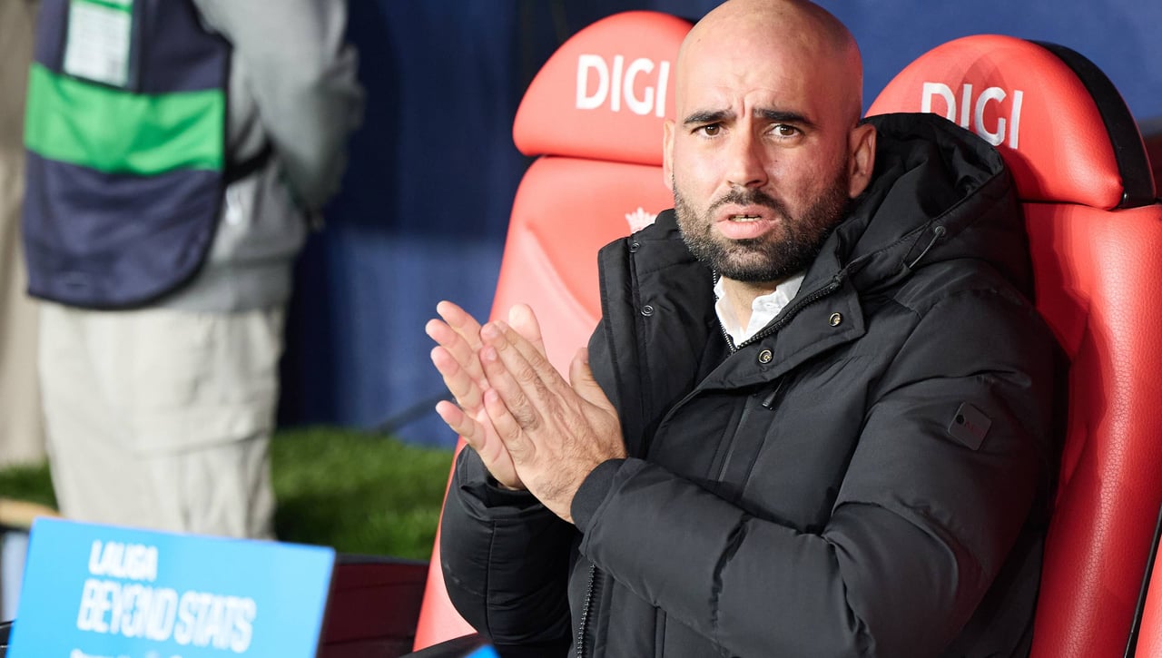 Claudio Giráldez manda un claro mensaje: "No es lo ideal tener 28 jugadores en la plantilla"