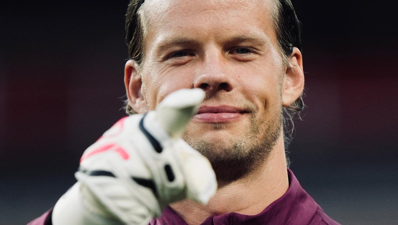 Salta por los aires el plan de Víctor Orta para la portería del Sevilla