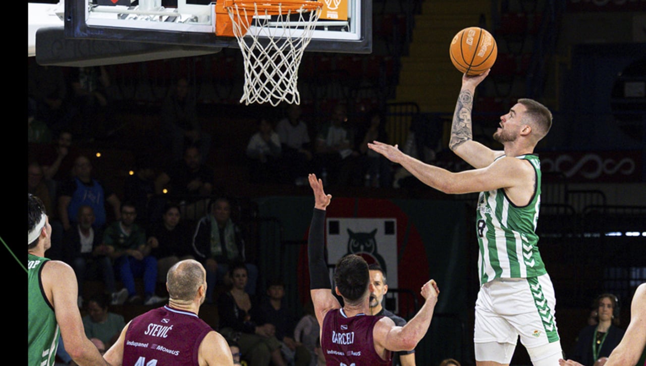 Primer vuelo estéril del Betis en San Pablo