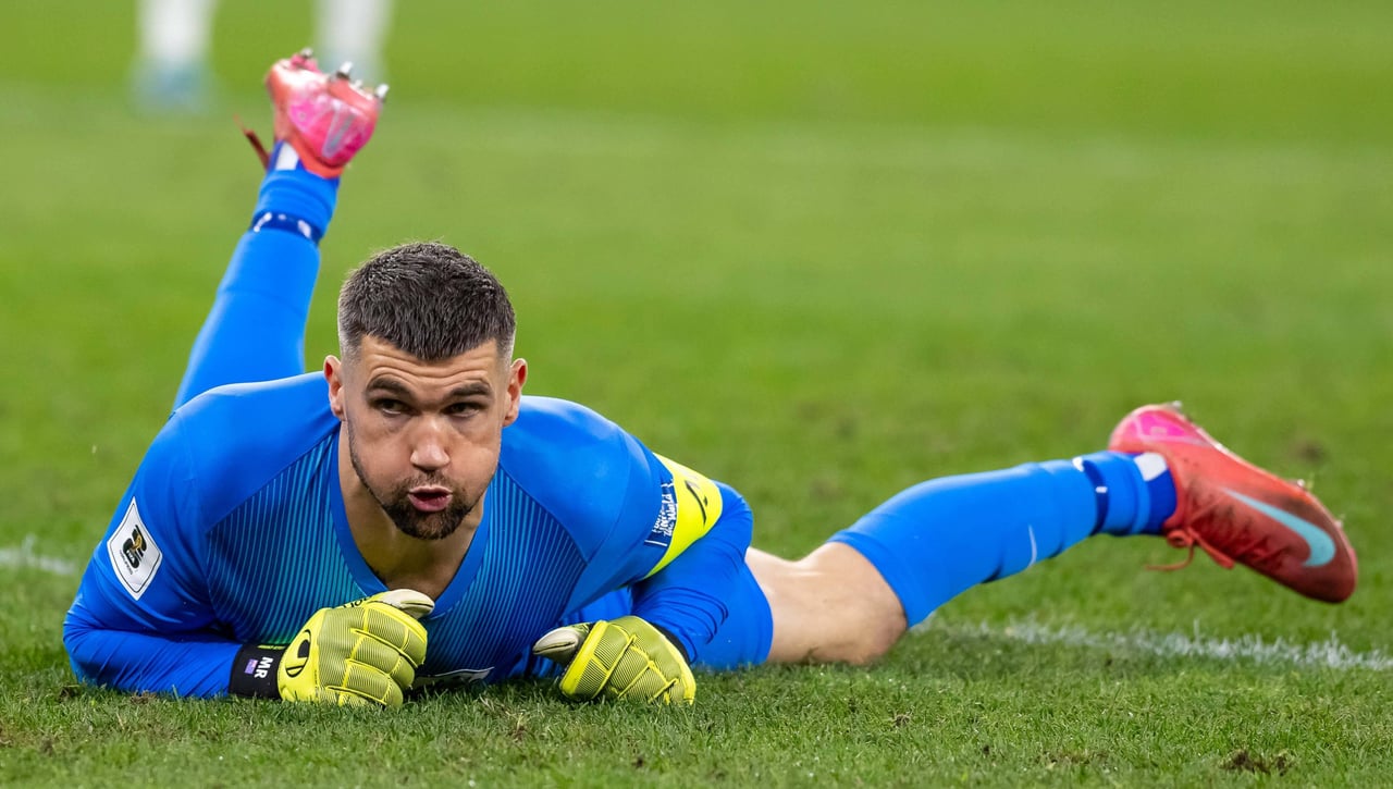 Mathew Ryan sorprende en su debut