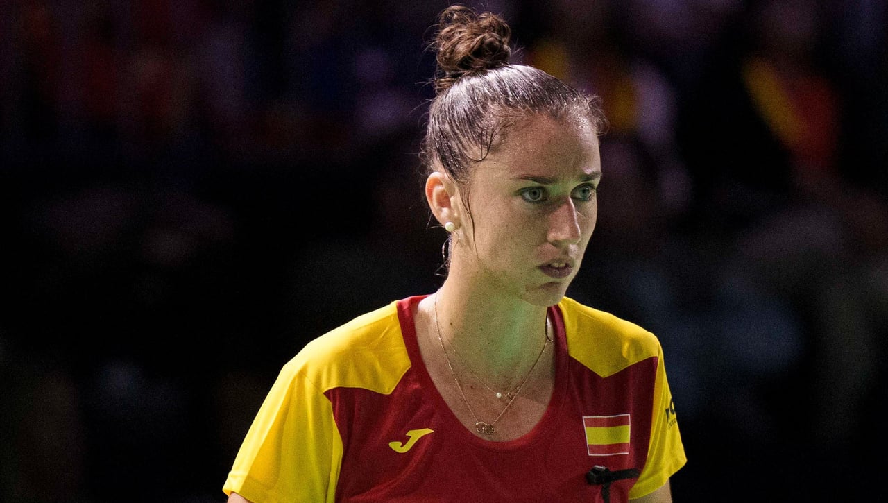 Linette derriba el frontón de Sara Sorribes y España necesita un milagro en la BJKC