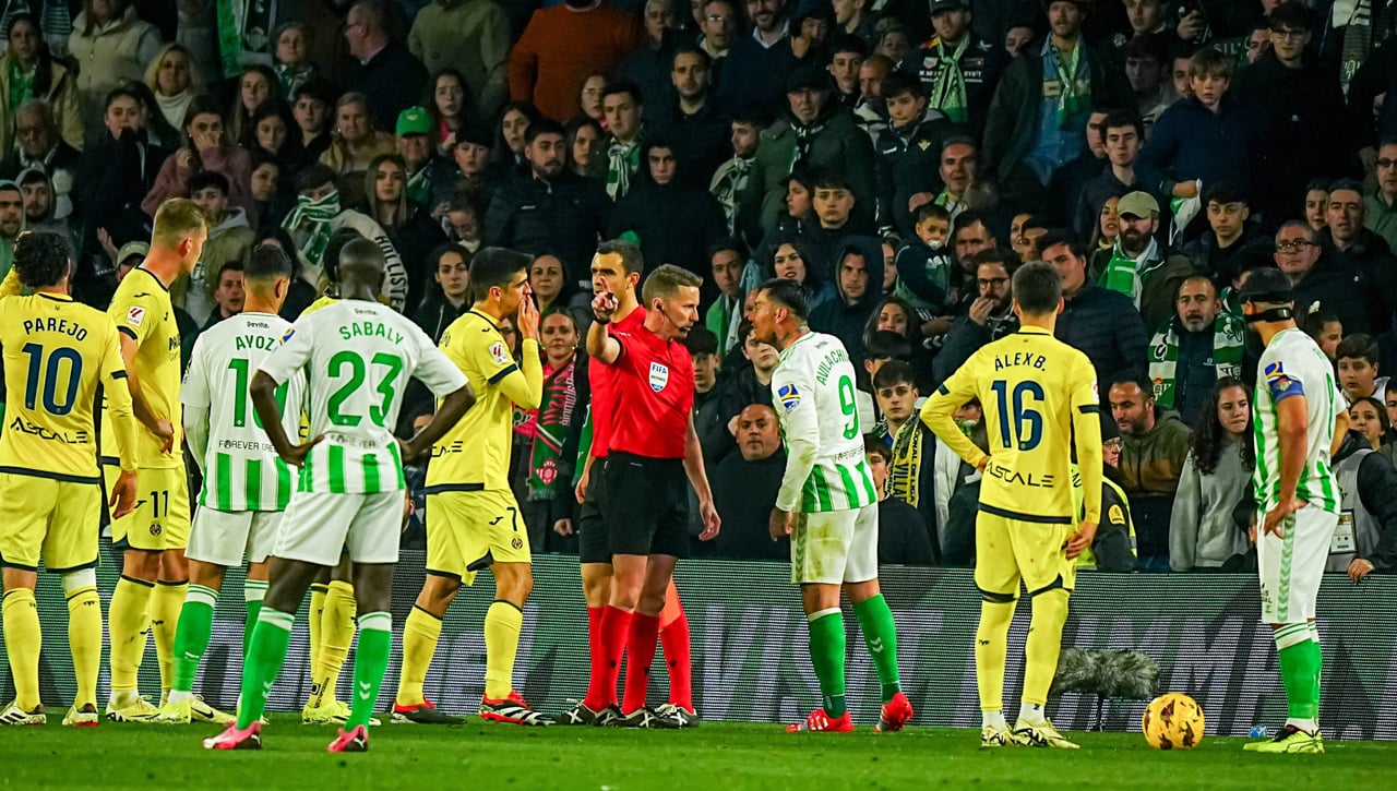 Se monta el lío con el Betis - Villarreal
