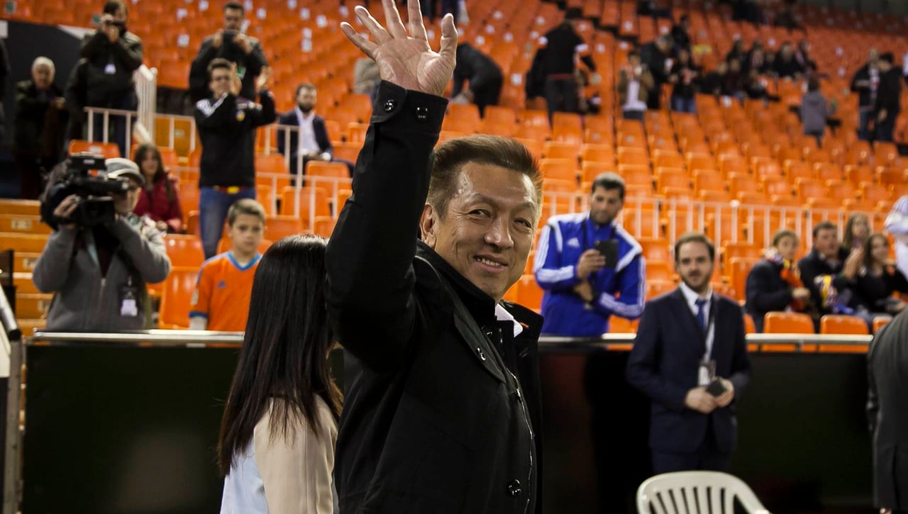 Denuncian el nuevo pelotazo que pretende Peter Lim con el Valencia