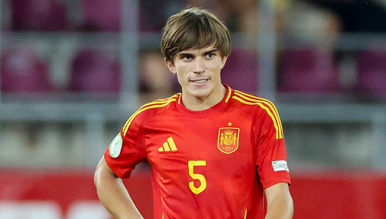 El Sporting de Gijón confirma el interés en un fichaje que ya ha debutado en Champions League