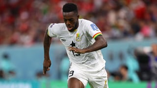 Iñaki Williams se lleva un duro palo 