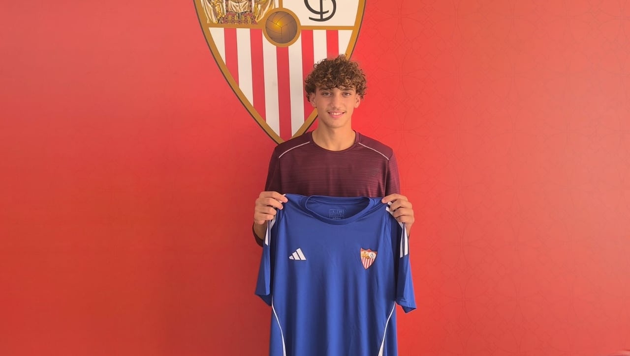 El Sevilla anuncia el fichaje del joven y prometedor portero Raayan Azouagh: señalado como el heredero de Bono
