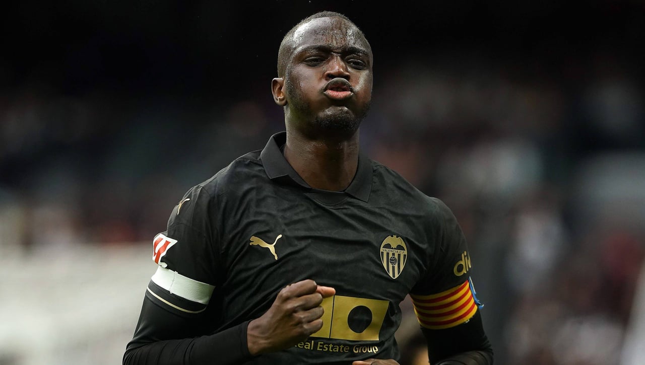 El Valencia ya busca un recambio a Diakhaby en el mercado: "Es una prioridad"