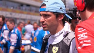 Carlos Sainz estalla y señala a Fernando Alonso