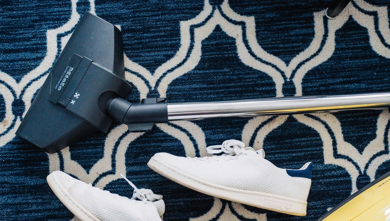 Aspira el coche de manera fácil y económica con esta increíble aspiradora de mano a mitad de precio