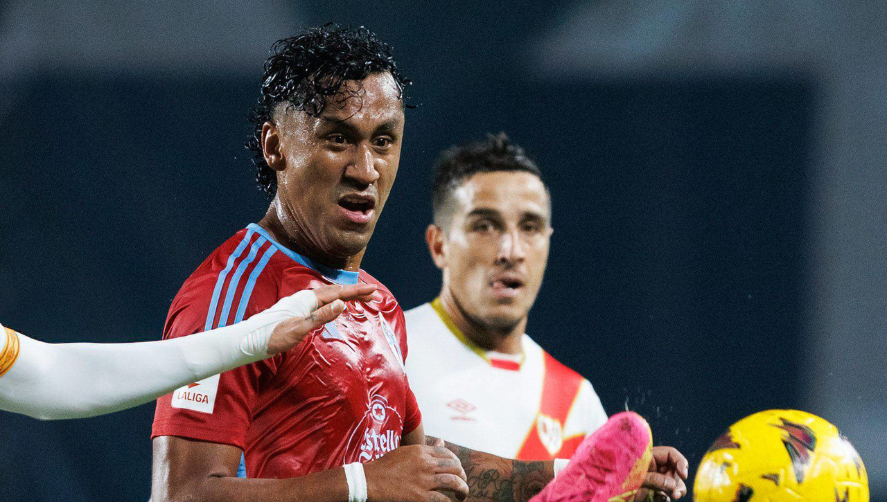 Renato Tapia desmiente la versión del Celta de Vigo sobre una oferta para salir