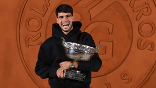 Carlos Alcaraz celebra otro título después de Roland Garros