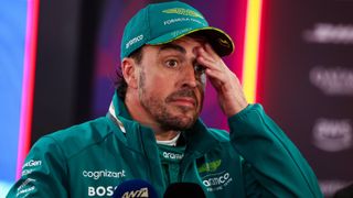 Nuevo palo de Aston Martin a Fernando Alonso