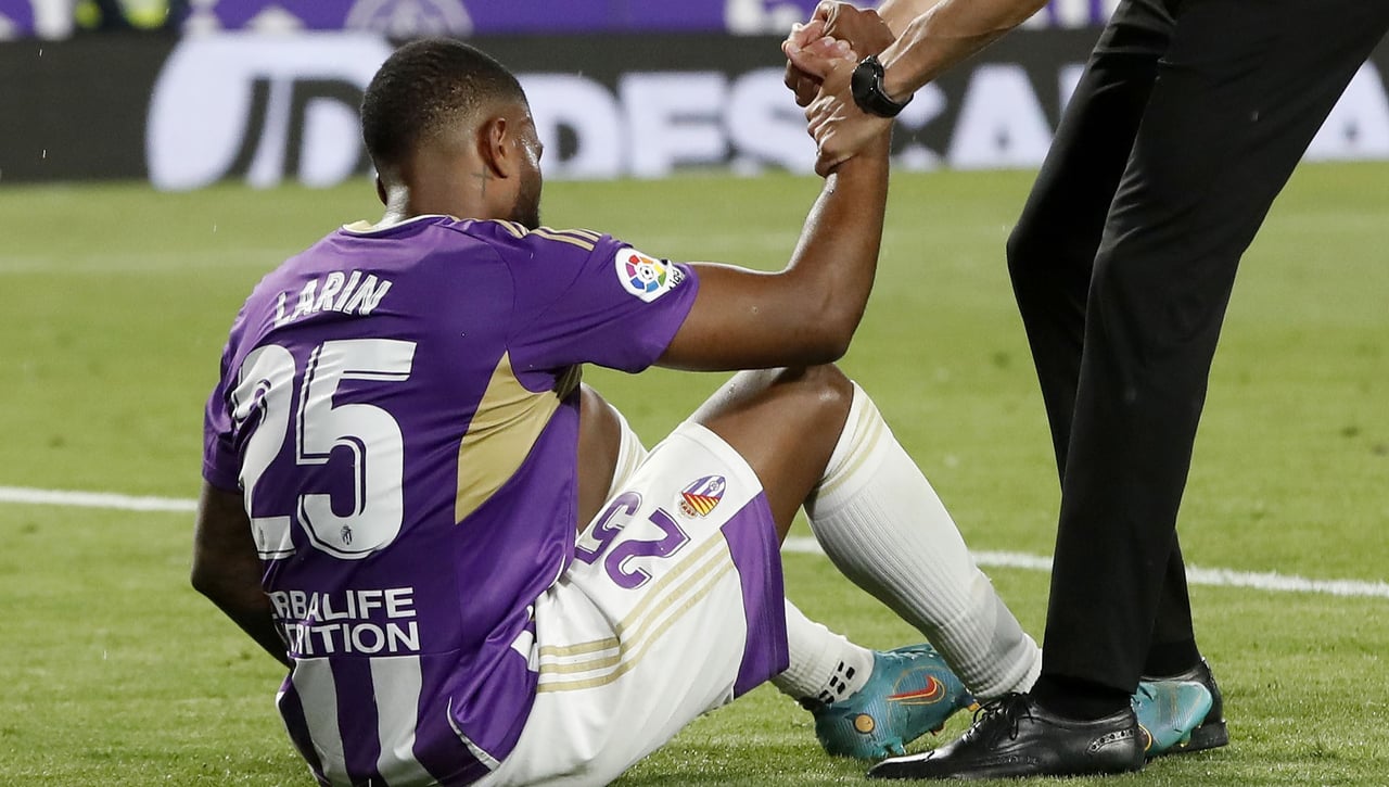 Advertencia clara para los pretendientes de Cyle Larin